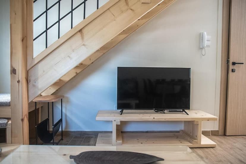 Loft 2